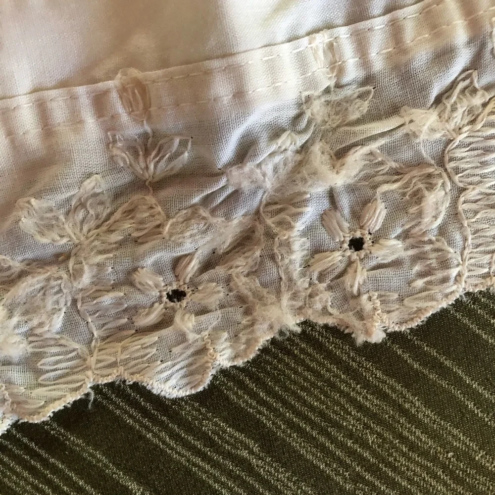 4 ivory cutout embroidered curtain tie backs